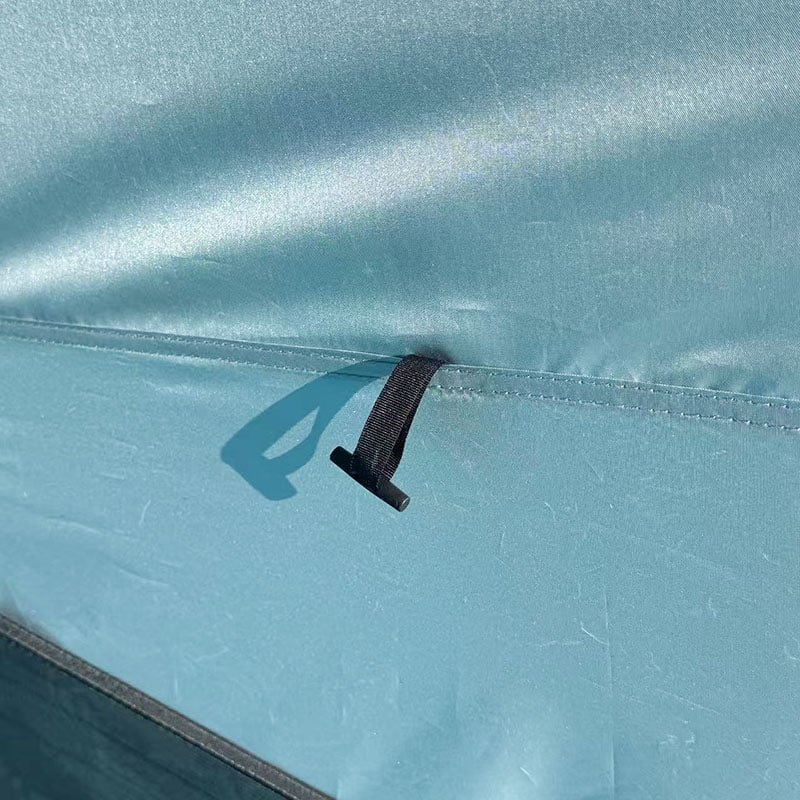 Ulkokäyttöön tarkoitettu kannettava rantateltta monille henkilöille