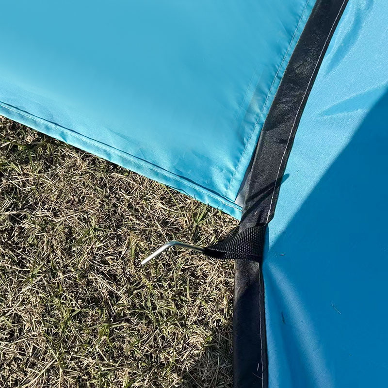 Ulkokäyttöön tarkoitettu kannettava rantateltta monille henkilöille