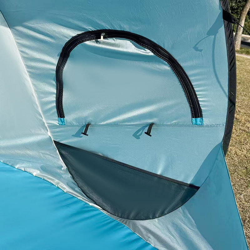 Ulkokäyttöön tarkoitettu kannettava rantateltta monille henkilöille