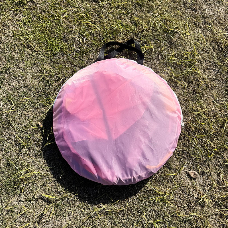 Lasten värikäs kokoontaittuva ulkoteltta