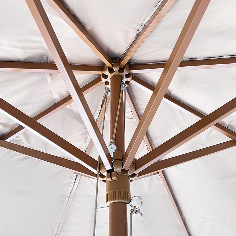 3-metrinen olkivarjo