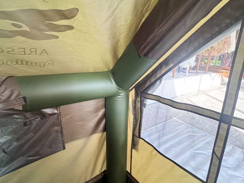 Pienikokoinen Military Green puhallettava leirintäteltta